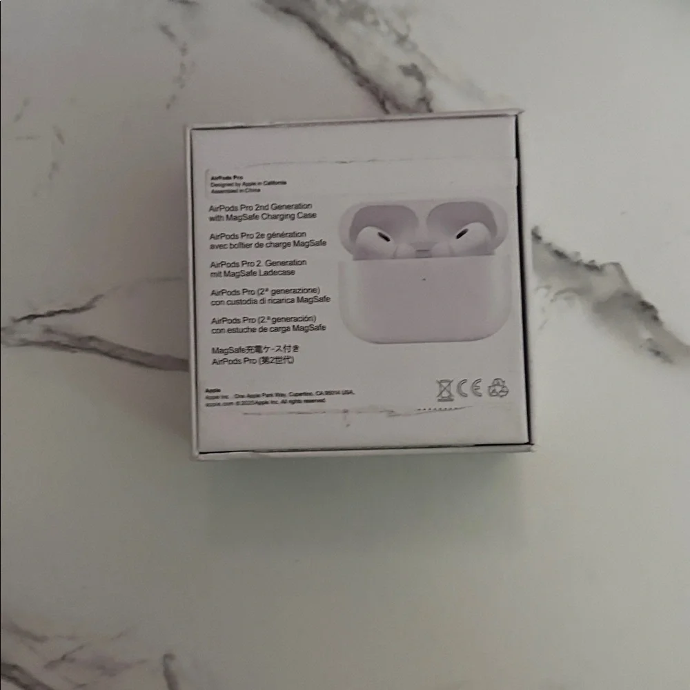 Wireless White Earbuds